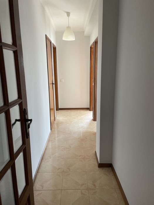 Arrenda se apartamento T2 em Areosa (Viana do Castelo)