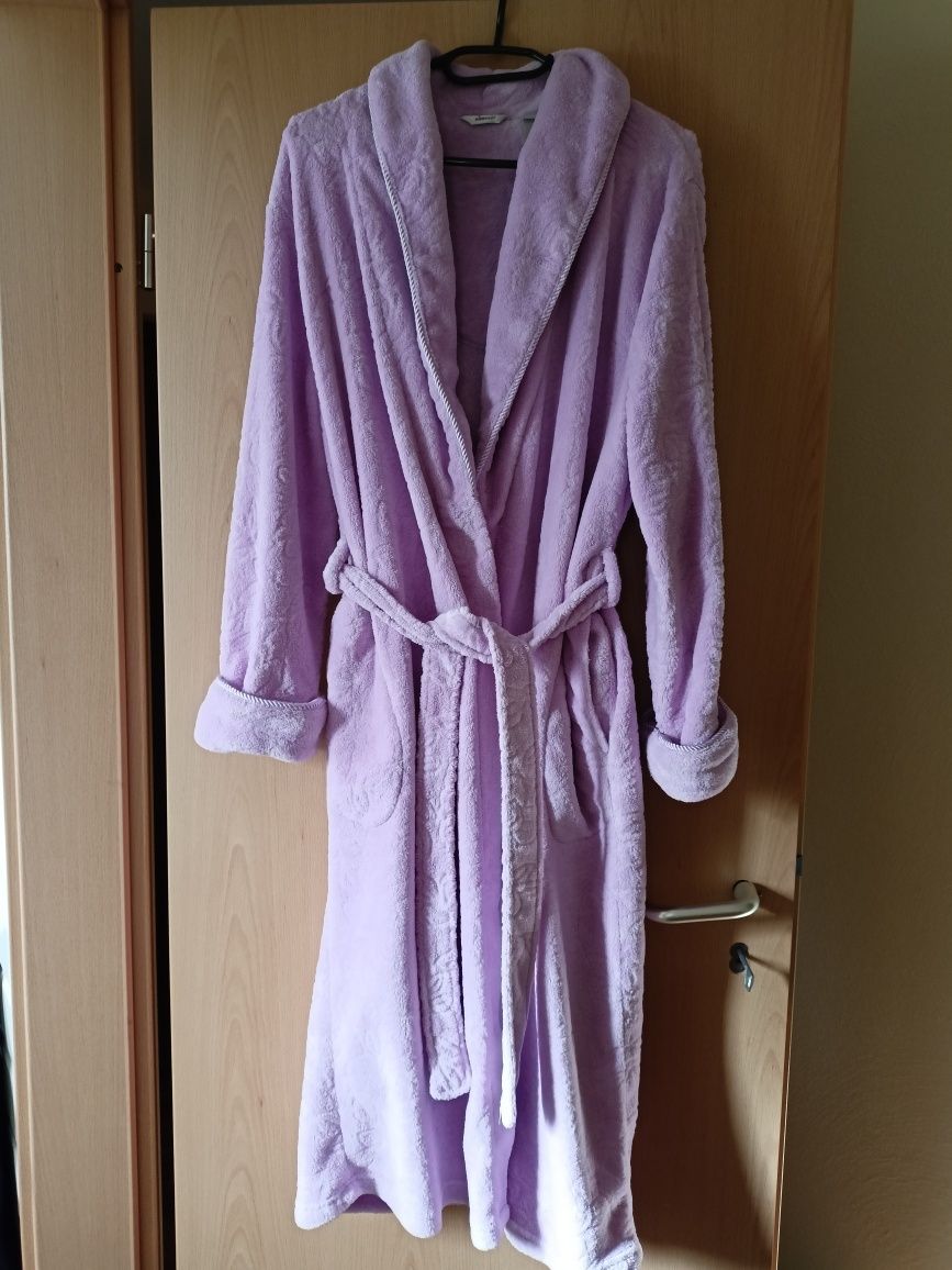 Wrzosowo liliowy tłoczony szlafrok r. M/L