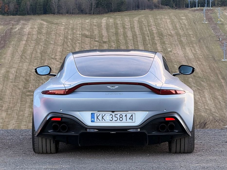 Aston Martin Vantage Aston Martin Vantage