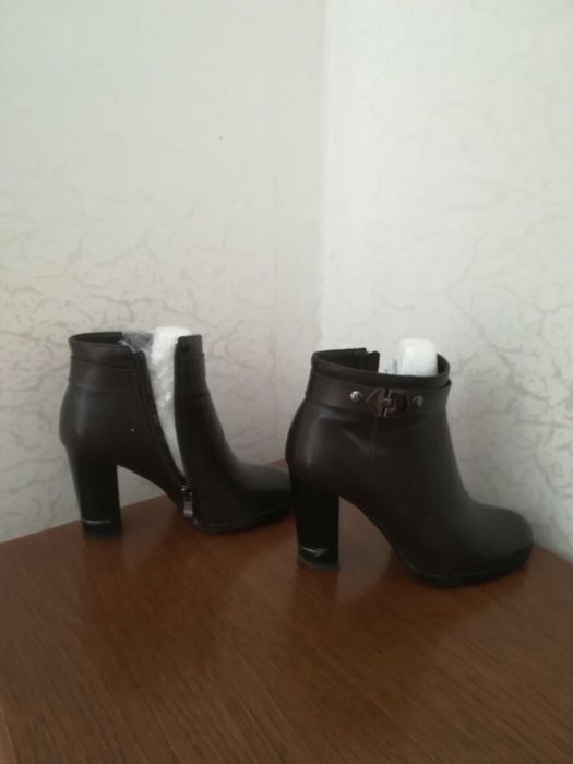 Ботiльони 34р, пiдбори 6см