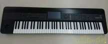 KORG KROME 73 продам відмінний стан ,з бібліотекою більше 2000 семплів