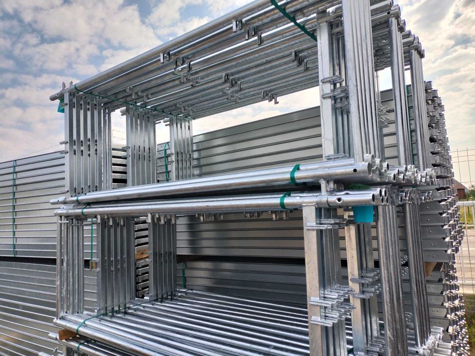 Rusztowanie ramowe typ plettac 250 m2 podesty stalowe