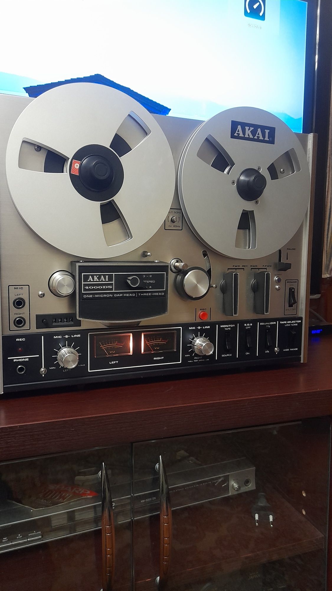 Продам AKAI 4000 DS из коллекции