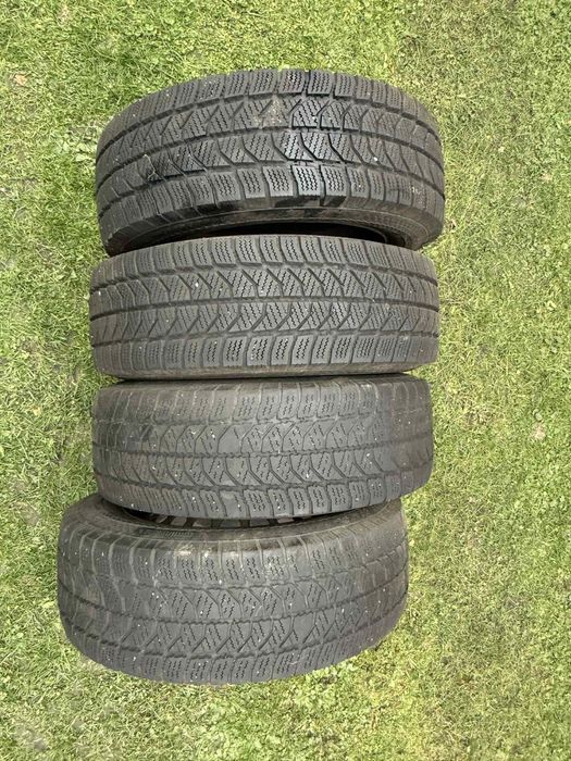 Opony zimowe 205/65 R16 na felgach stalowych