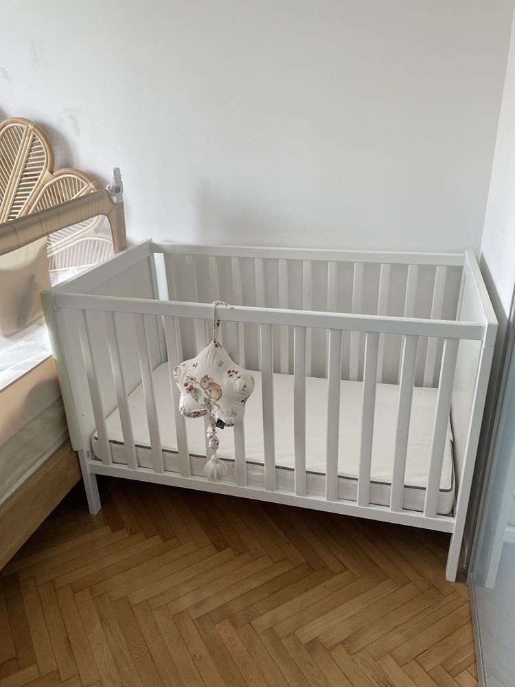 Łóżeczko Ikea Sundvik 120x60 białe Łóżko dla dziecka