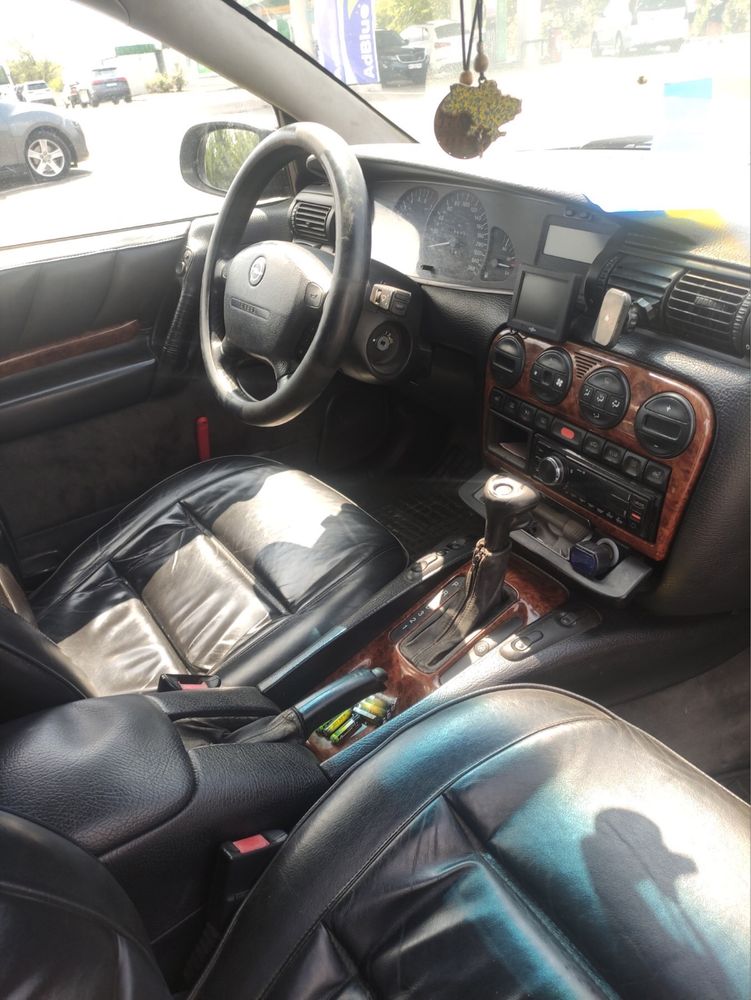 Продам Опель Омега Б 2.5 V6