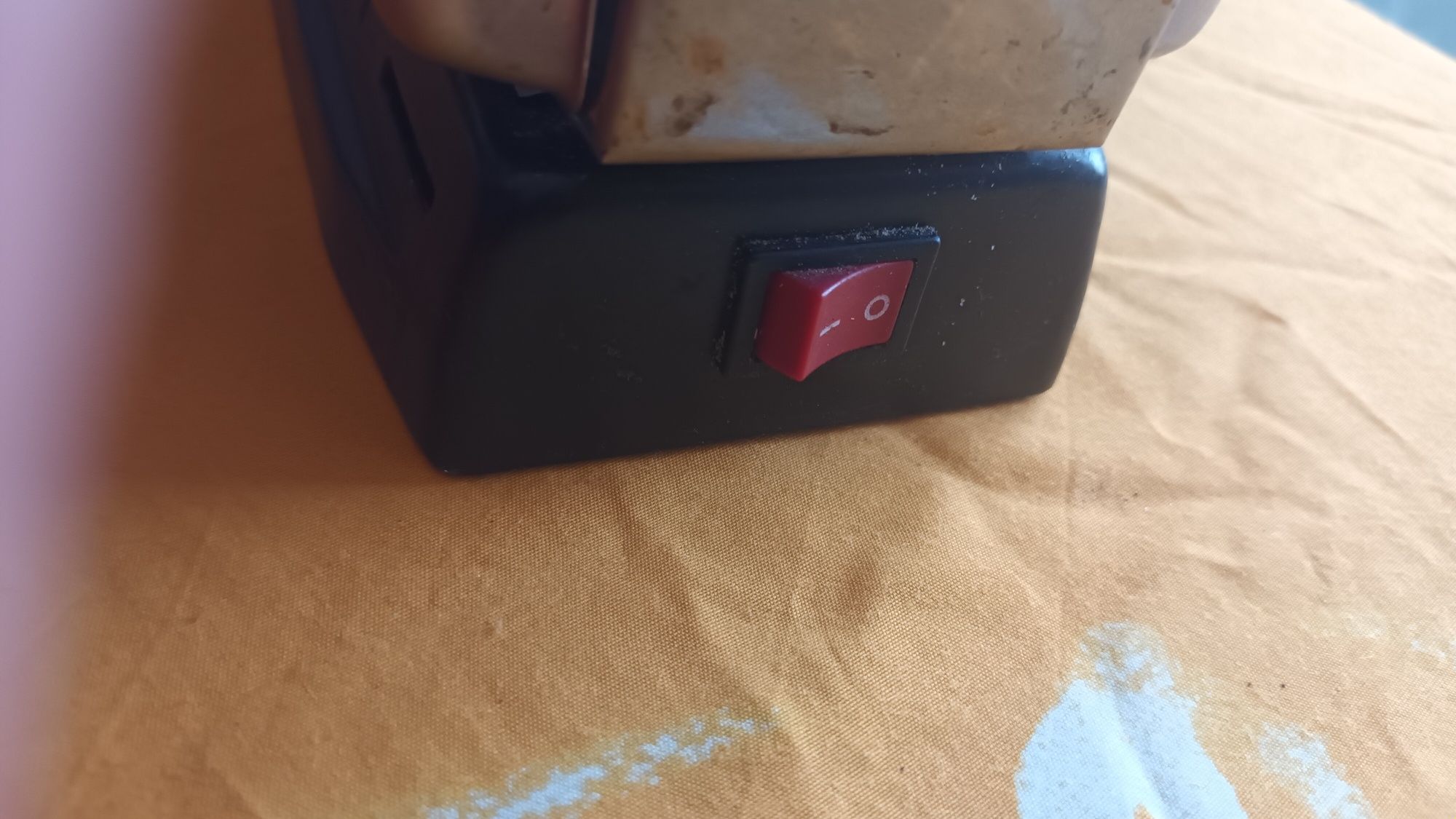 Torradeira vintage, a funcionar perfeitamente