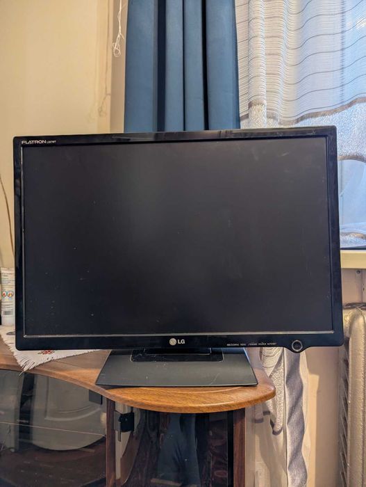 Монітор LG Flatron L227WT- PF