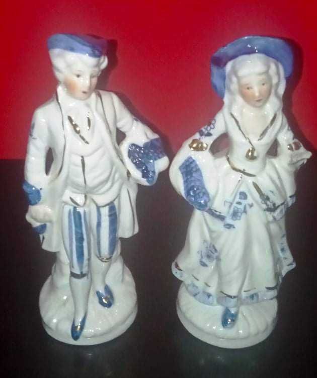 Bonecos de porcelana