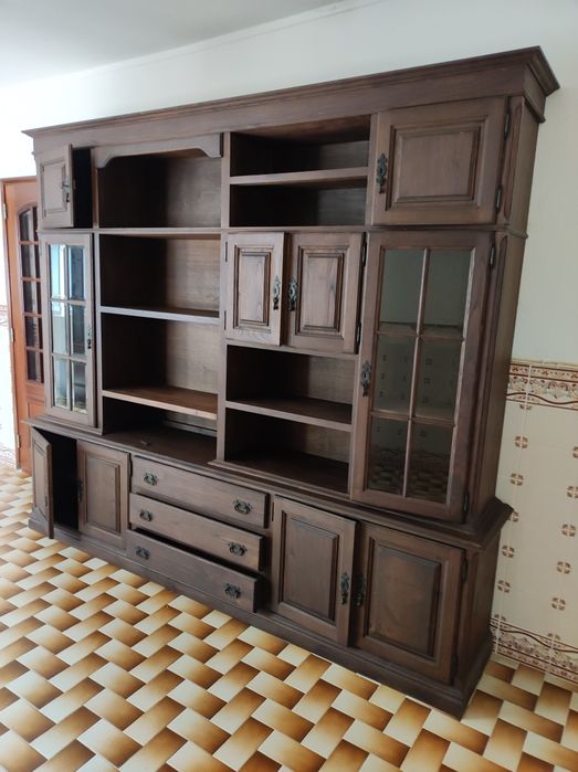 Estante estilo antigo