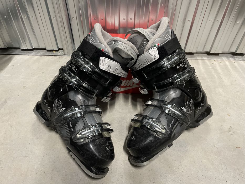 Czarne srebrne Dalbello buty narciarskie wloskie narty Super Comfort