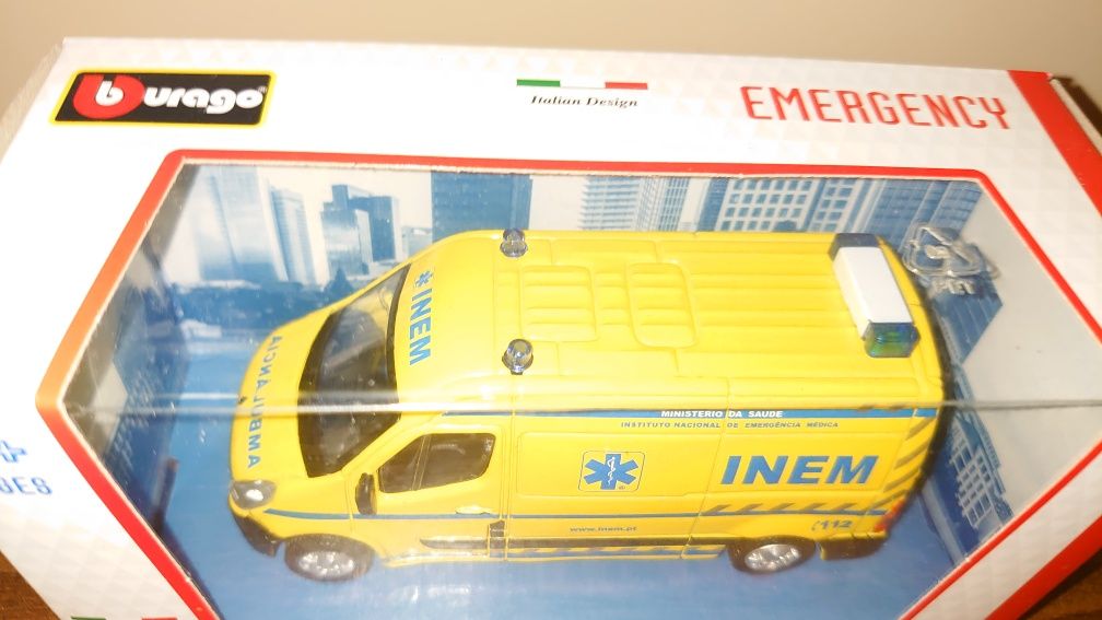 Bburago karetka Renault Master 1:50 Burago