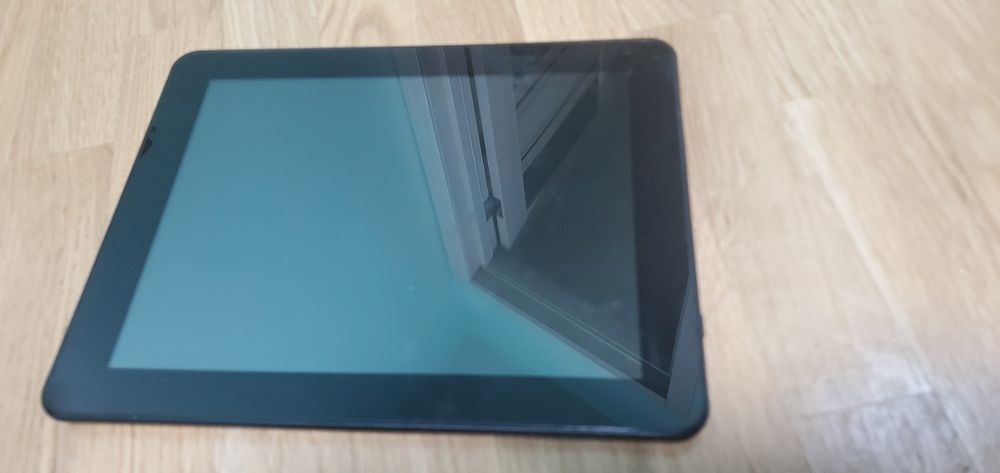 Продам планшет за ціною батареї