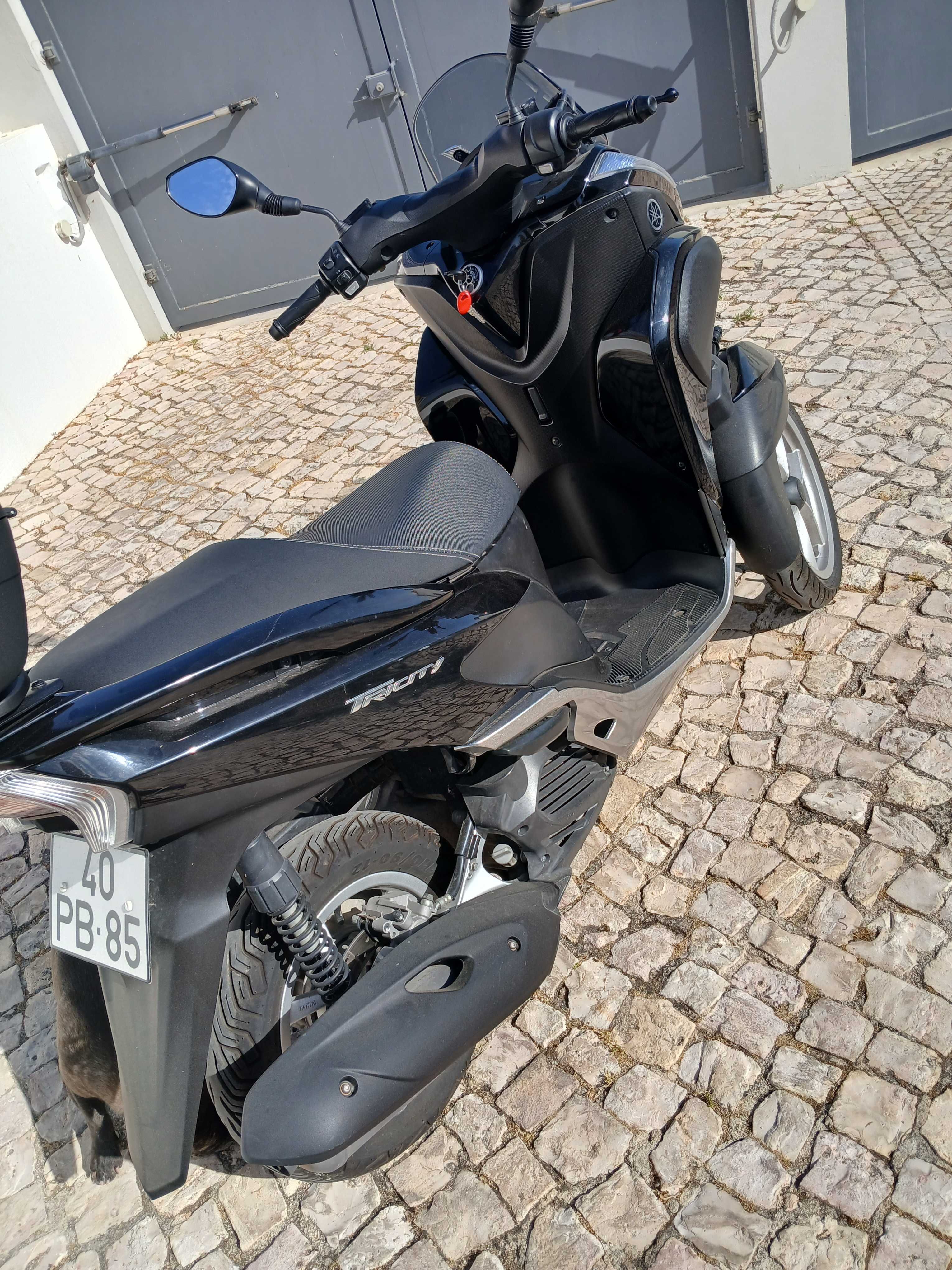 Moto Tricity MW 125