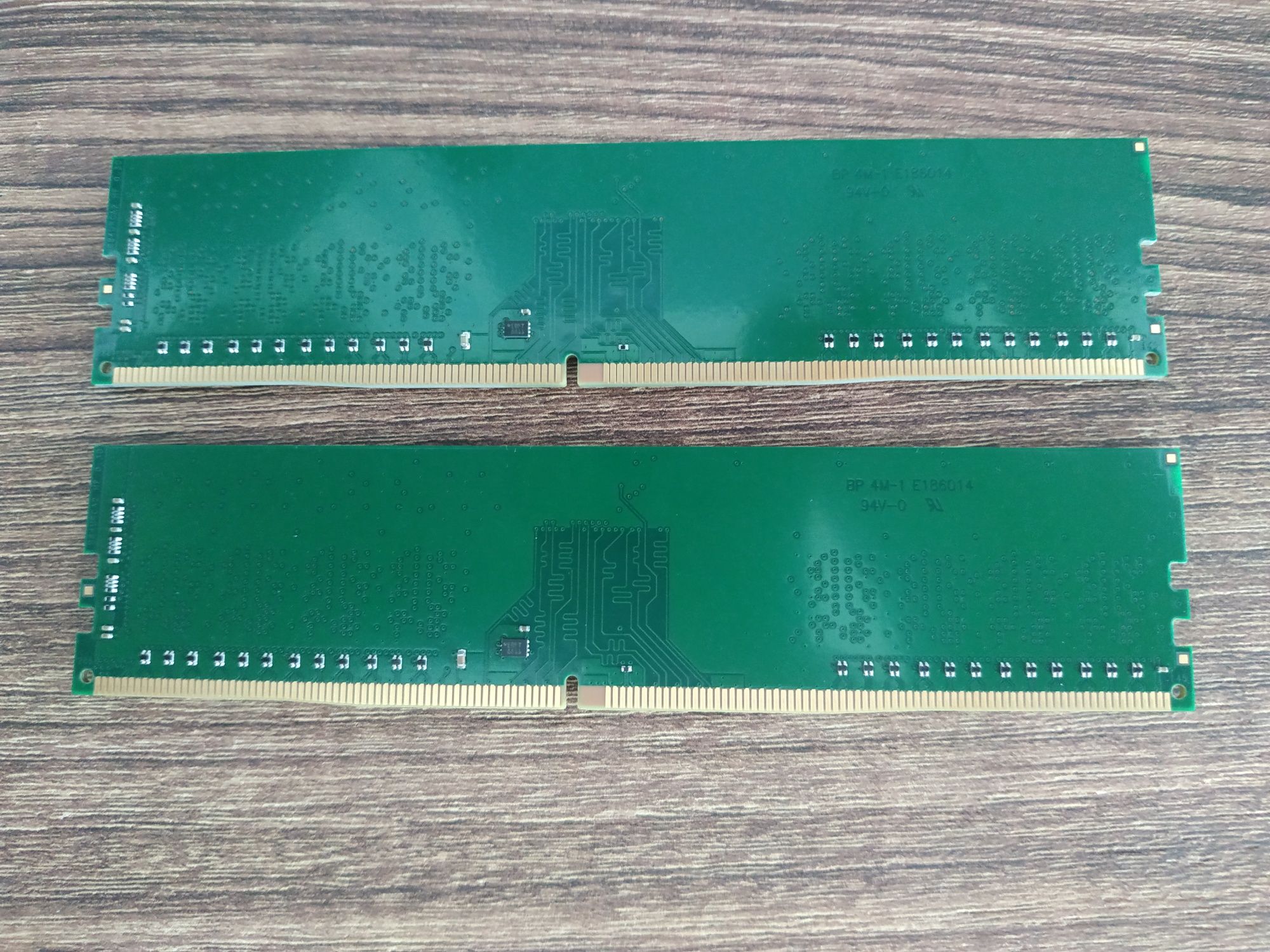 DDR4 2x4 GB Crucial
