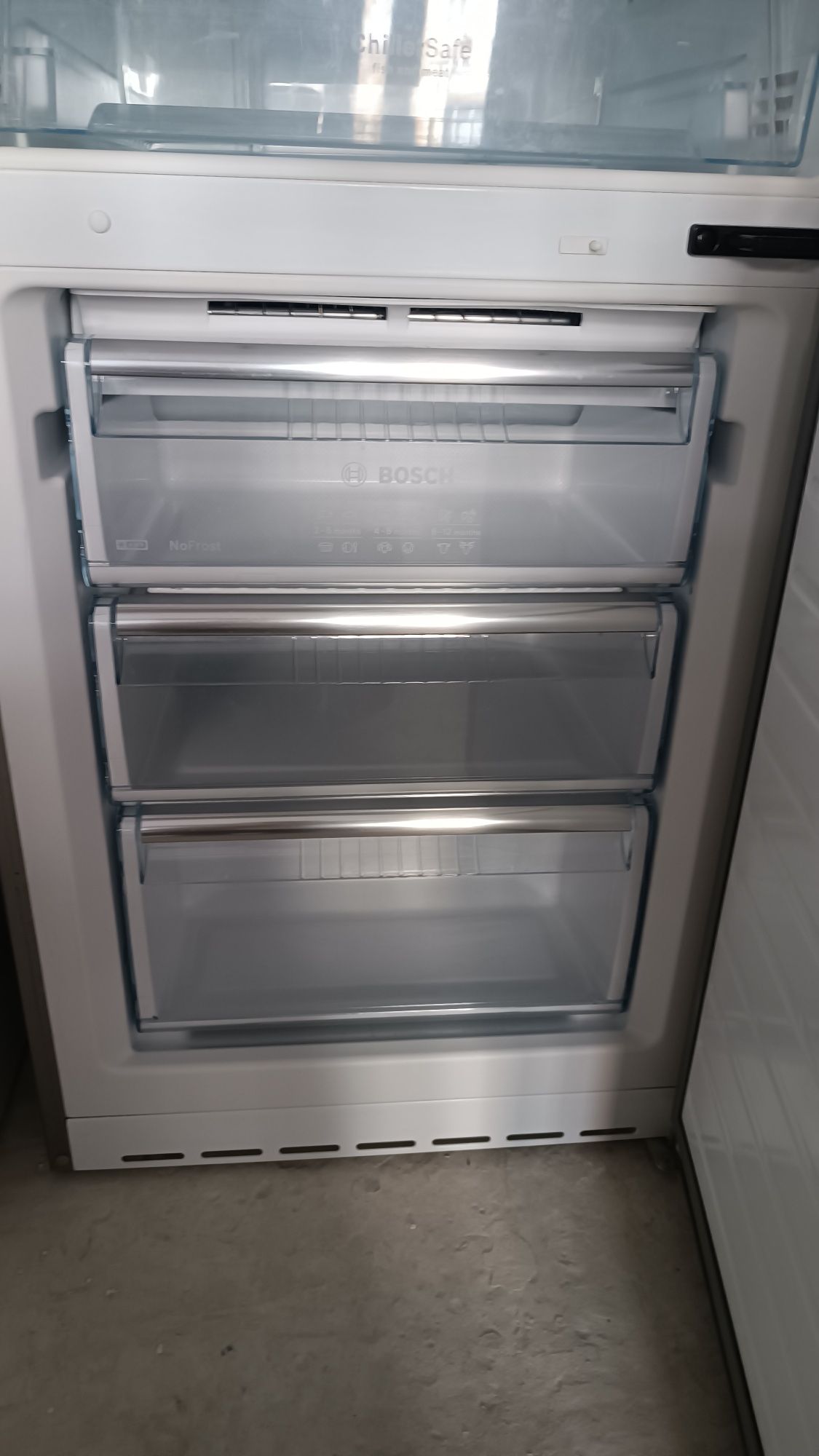 Холодильник Bosch KGN36SR31 no frost 185cm
