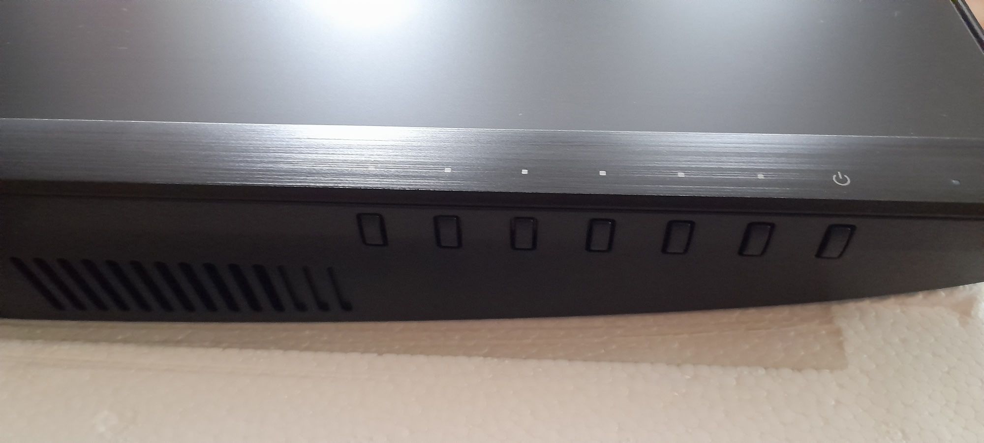 Asus LCD монитор.
