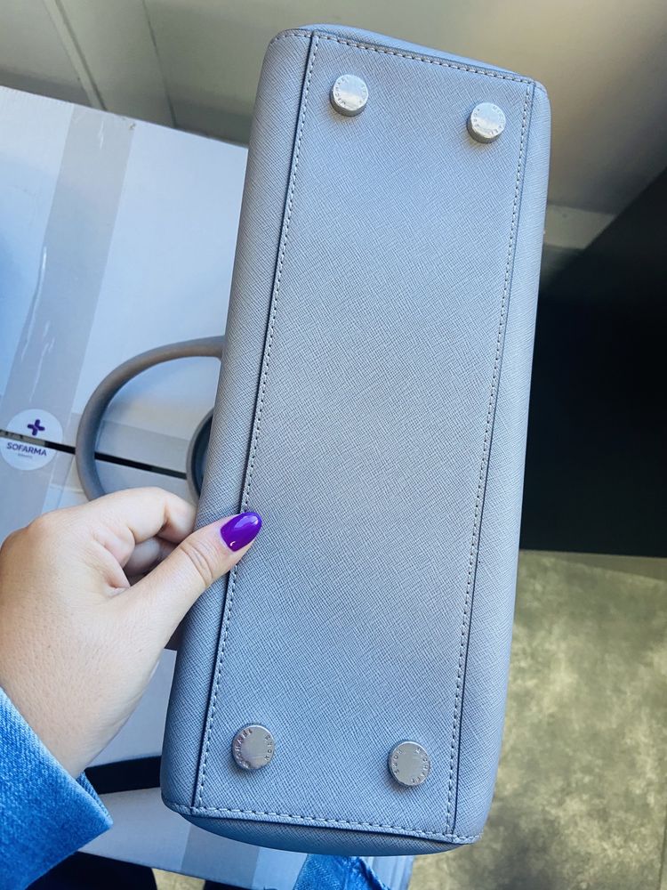 Mala Michael Kors