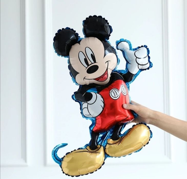 Повітряні кульки, воздушный шар из фольги. Кульки на свято