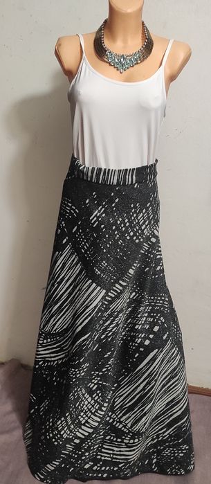 Brokatowa spódnica maxi