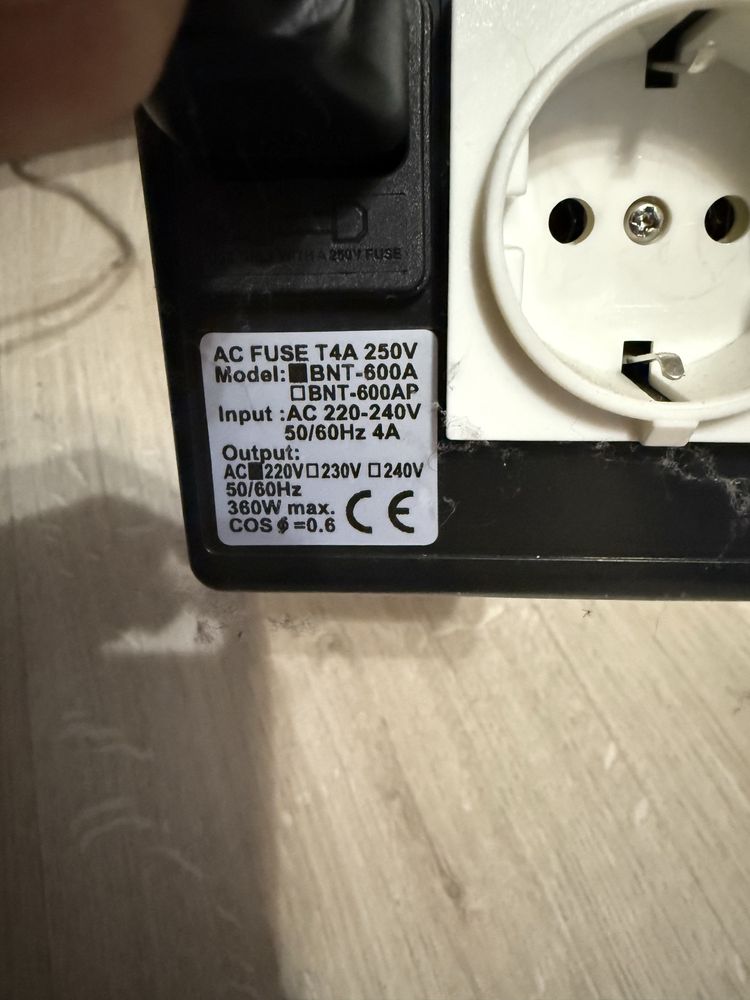 резервне джерело живлення (UPS) Powercom BNT-600A / CBNT-600AP