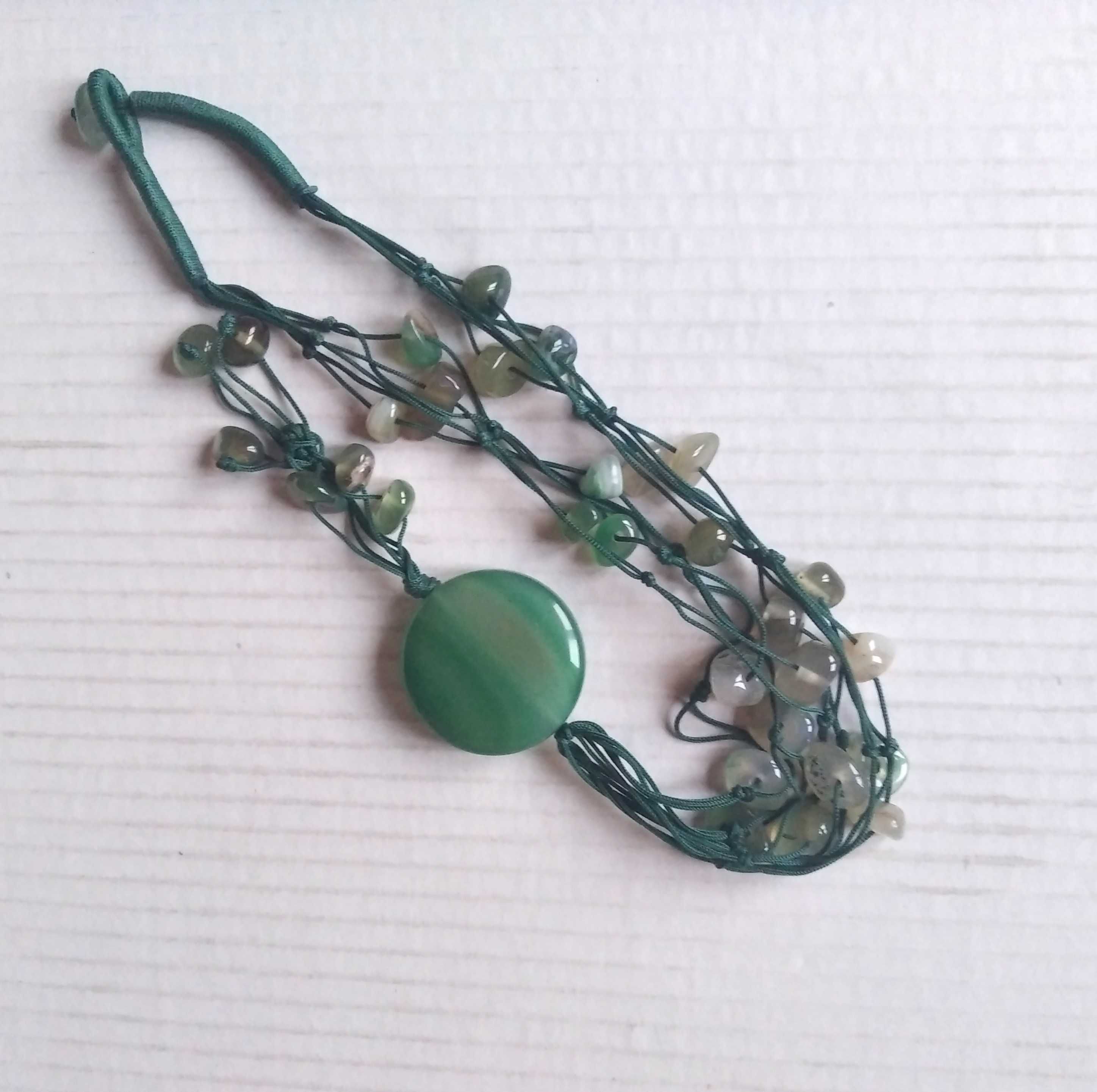 Naszyjnik kamień naturalny Agat zielony sznurek