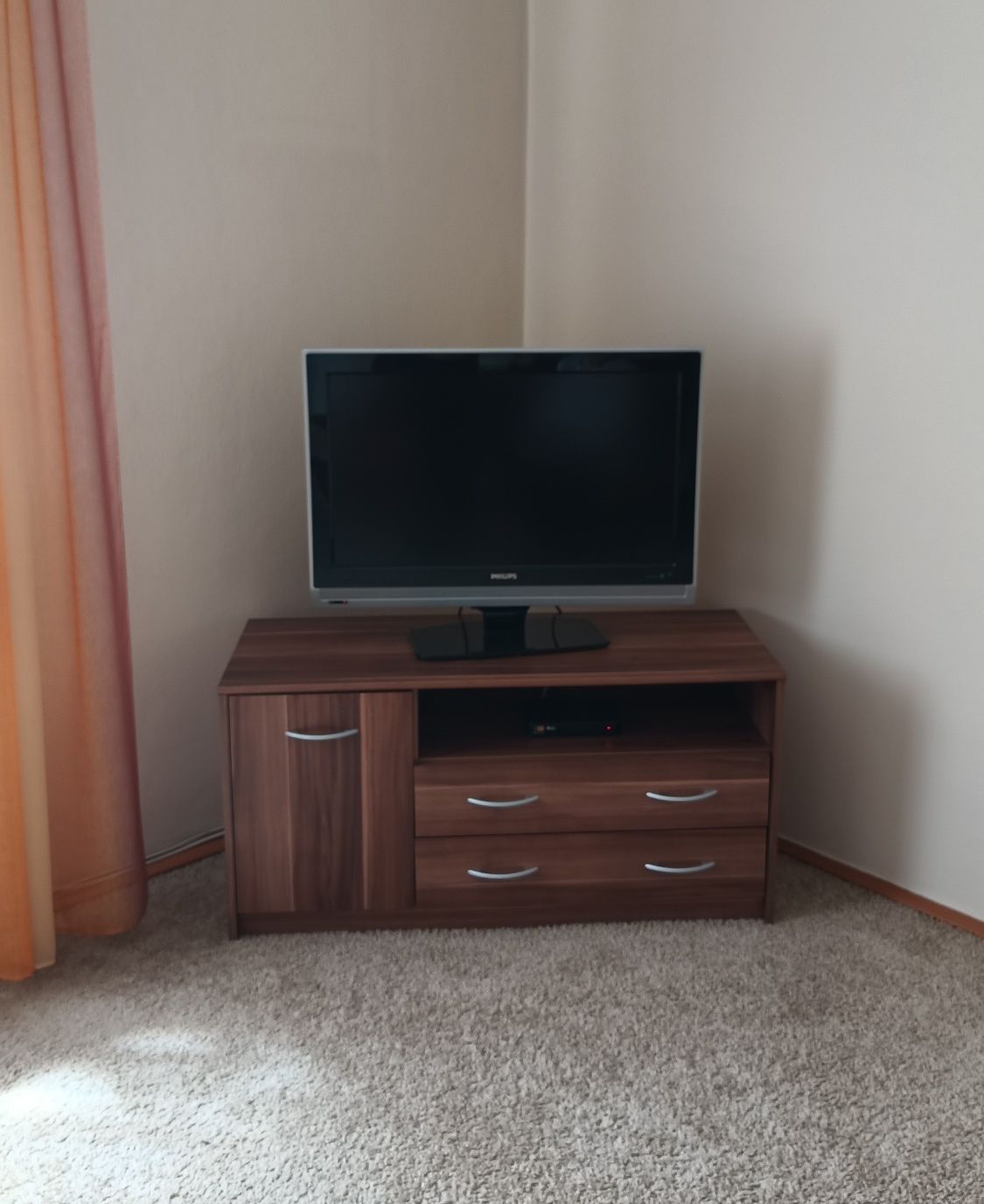 Szafka RTV pod telewizor