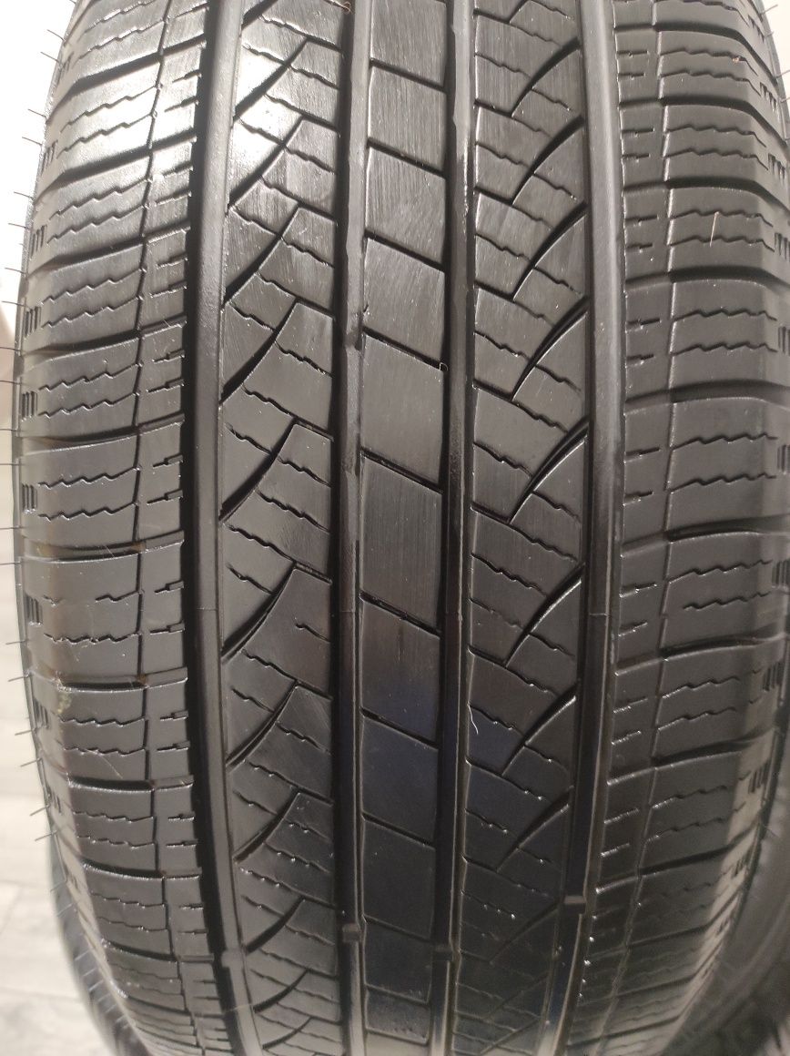 Резина 235/55 R18 стан нової