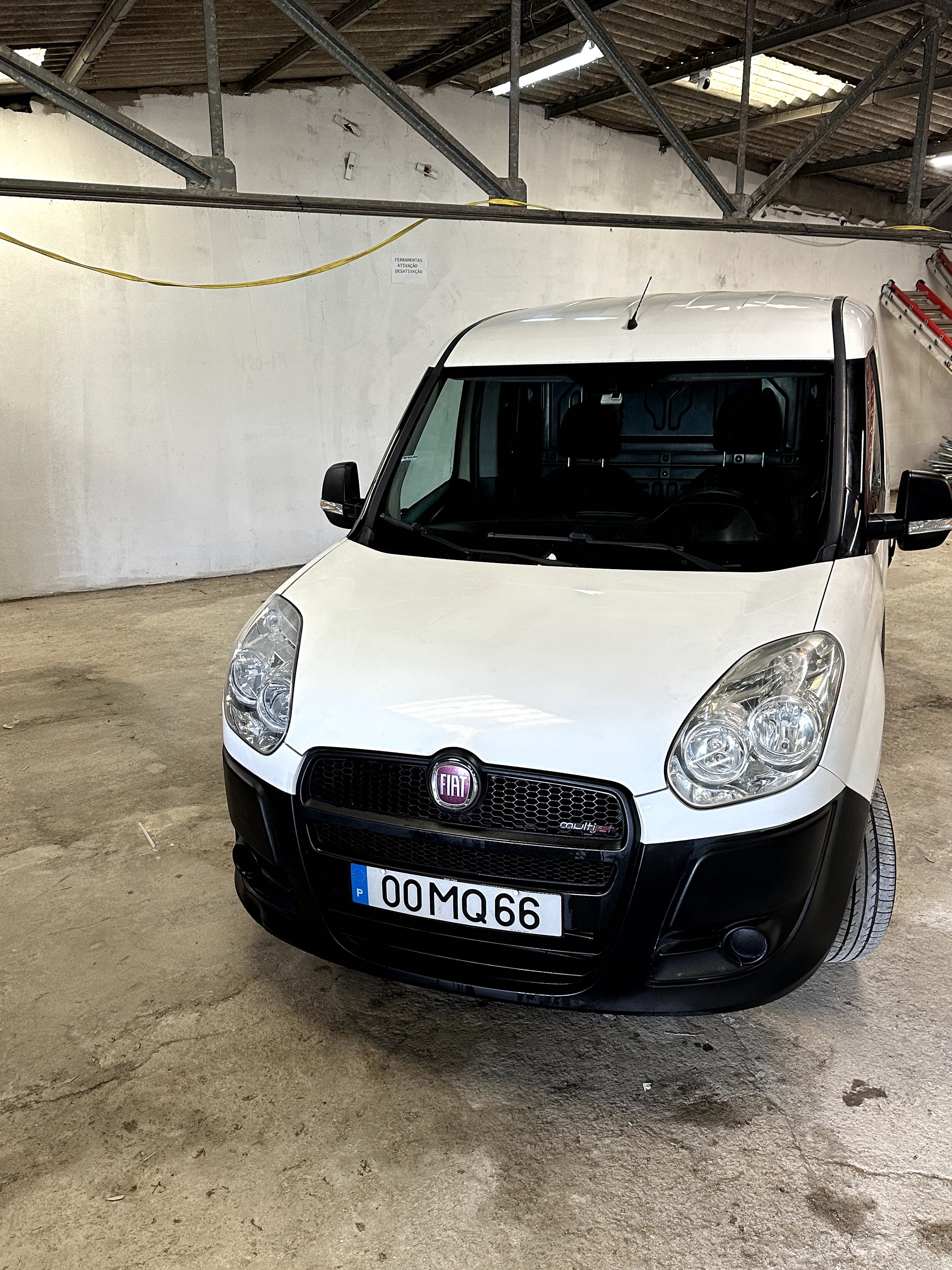 Fiat Doblo 1.3 Multijet 2012 – Económica, Fiável e Bem Estimada