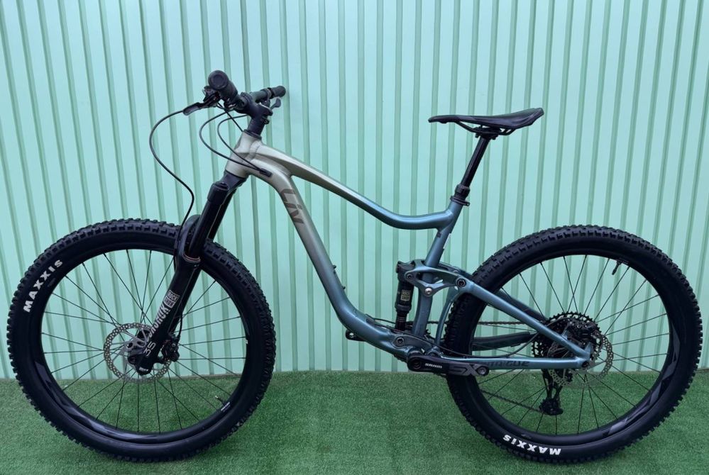 Двухпідвіс 150мм М 27.5 Liv Intrigue 3 2020рік Rock Shox 35 Gold RL