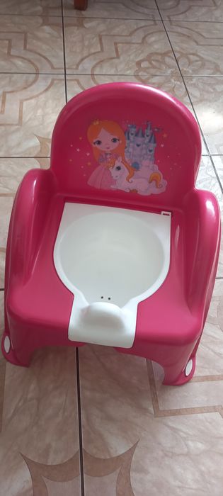 Речі якісні для дівчинки