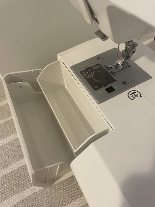 Máquina costura Smarter Pfaff 140s