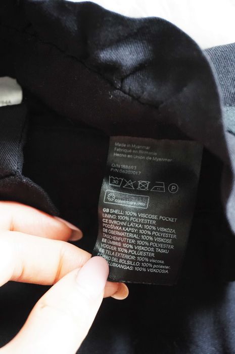 XS 34 H&M czarne szorty spodenki 100% wiskoza lato