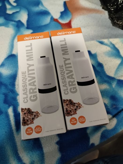 Sprzedam nowe młynki do soli, pieprzu