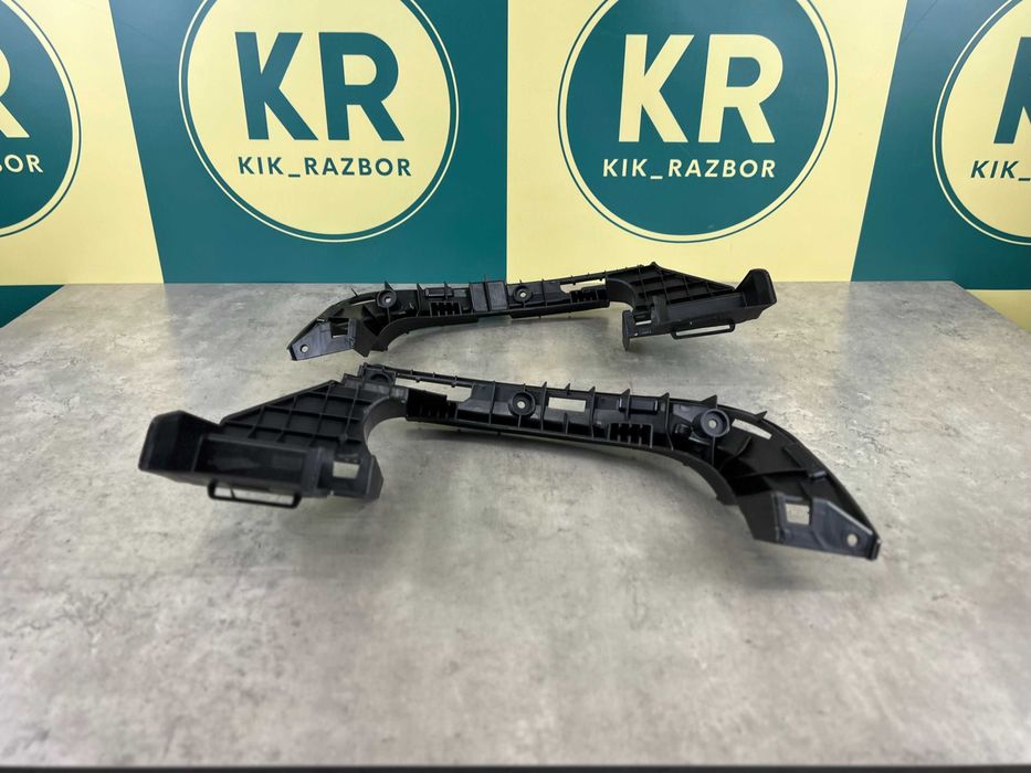 Кріплення вихлопної труби рест. - AUDI A4 ( B9 ) 2019