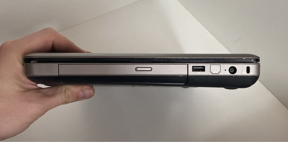 Ноутбук HP G62-113s0 15.6"/ 4GB RAM/320GB HDD/i3CPU! N2599