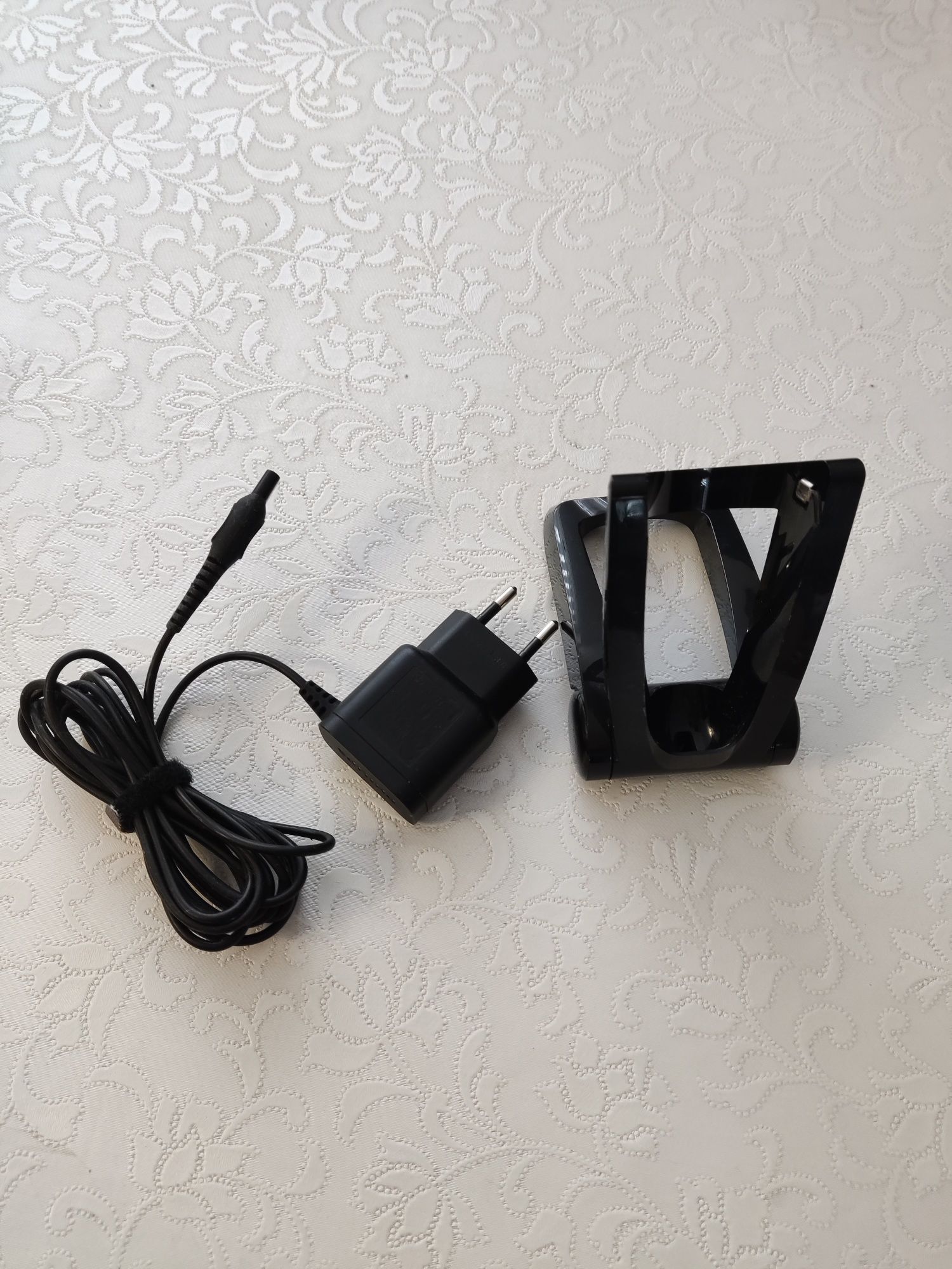 Stojak adapter ładowarka do golarki Philips