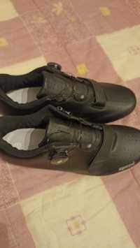 Sapatos ciclismo novos