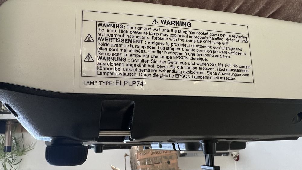 Projektor rzutnik multimedialny prezentacyjny Epson Eb-1930