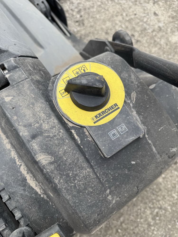 Zamiatarka Karcher 70/30 C stan bdb