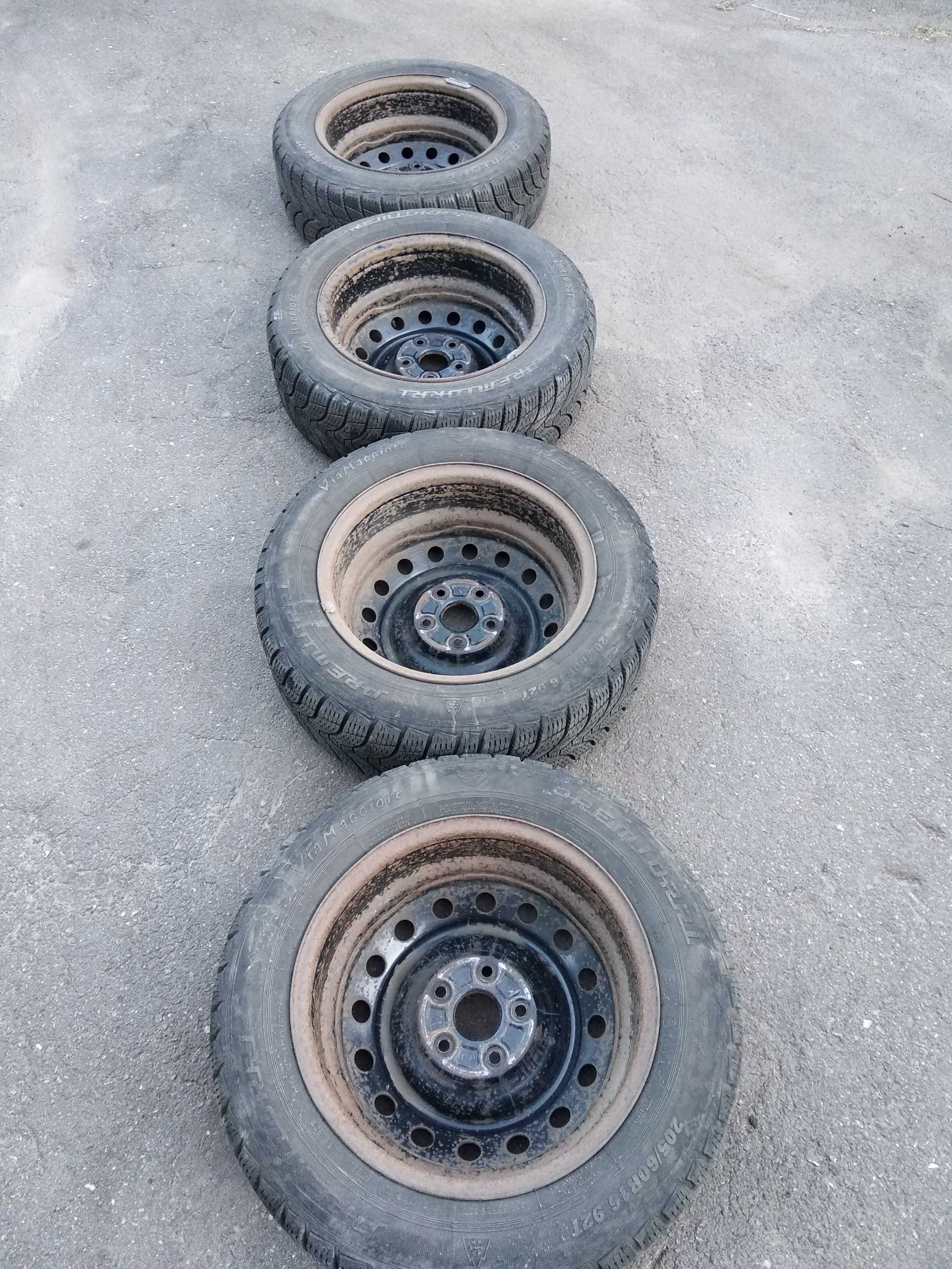 Шини с дисками в сборе 205/60R16, зима.
