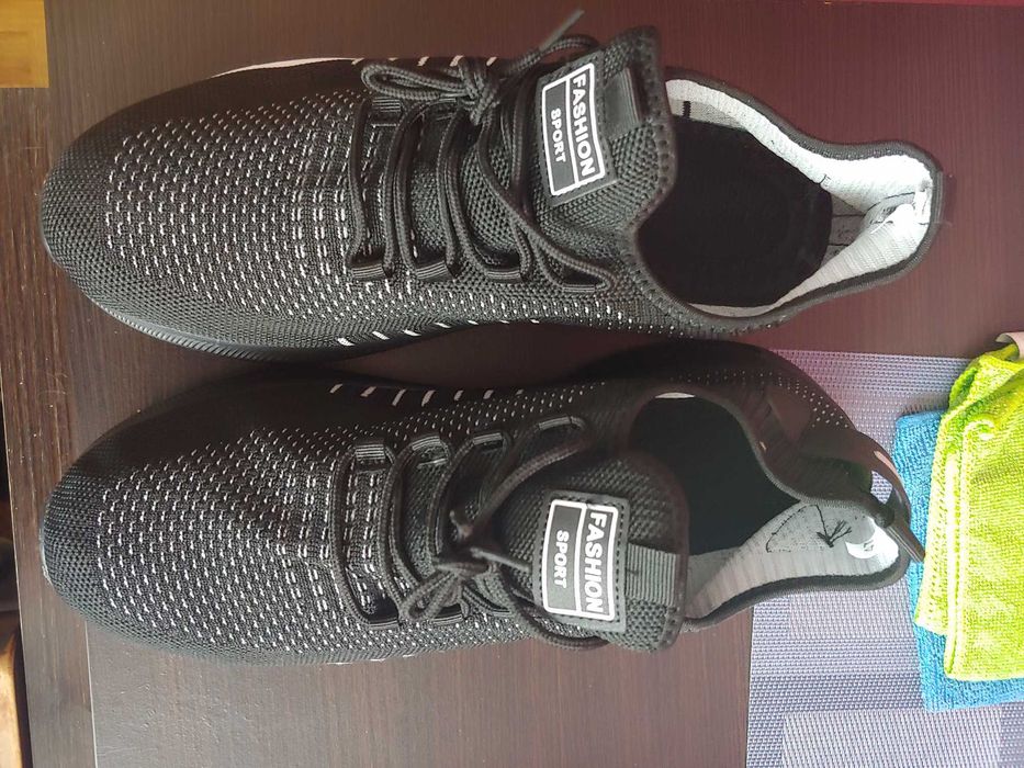 Nowe czarne męskie buty rozmiar 48