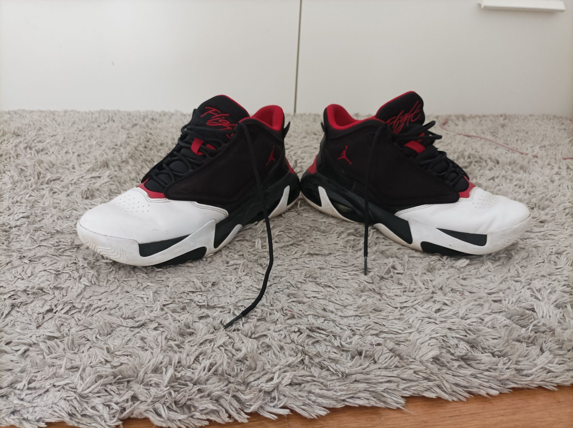 Sprzdam Jordan 4 max aura 4