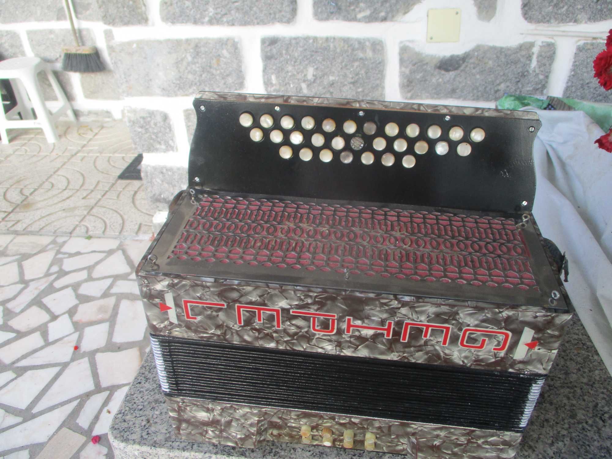 Concertina da marca alemã Geipel em lá#rê#+