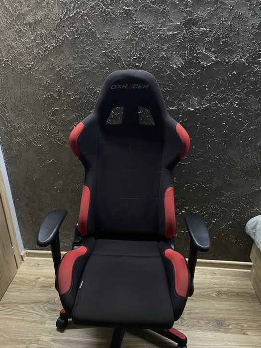 Fotel gamingowy ergonomiczny dxracer