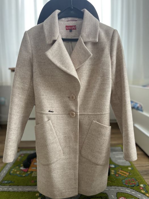 Продається Пальто осіннє.