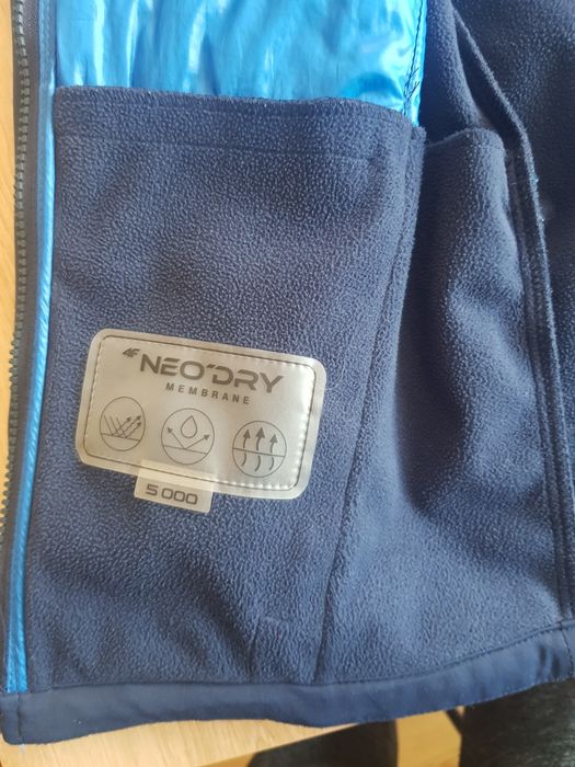 Kurtka softshell r. 164, 4F, na wiosnę/przejściowa