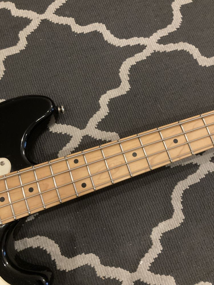 Fender Squier Bronco Bass com Upgrades