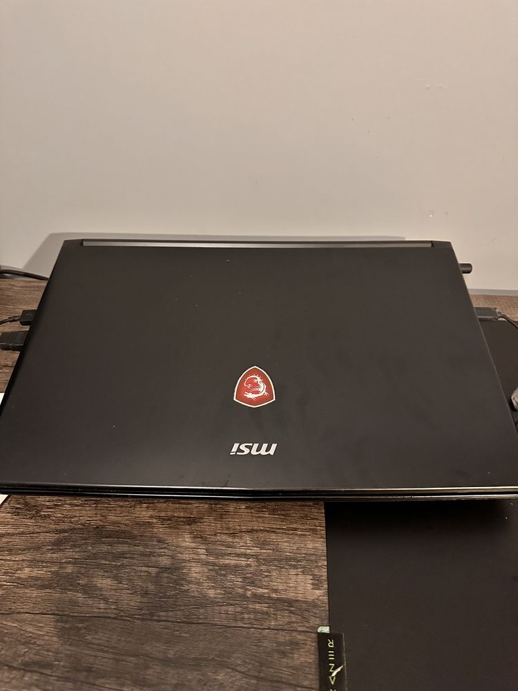 Laptop Gamingowy  MSI gl 72m-7rdx