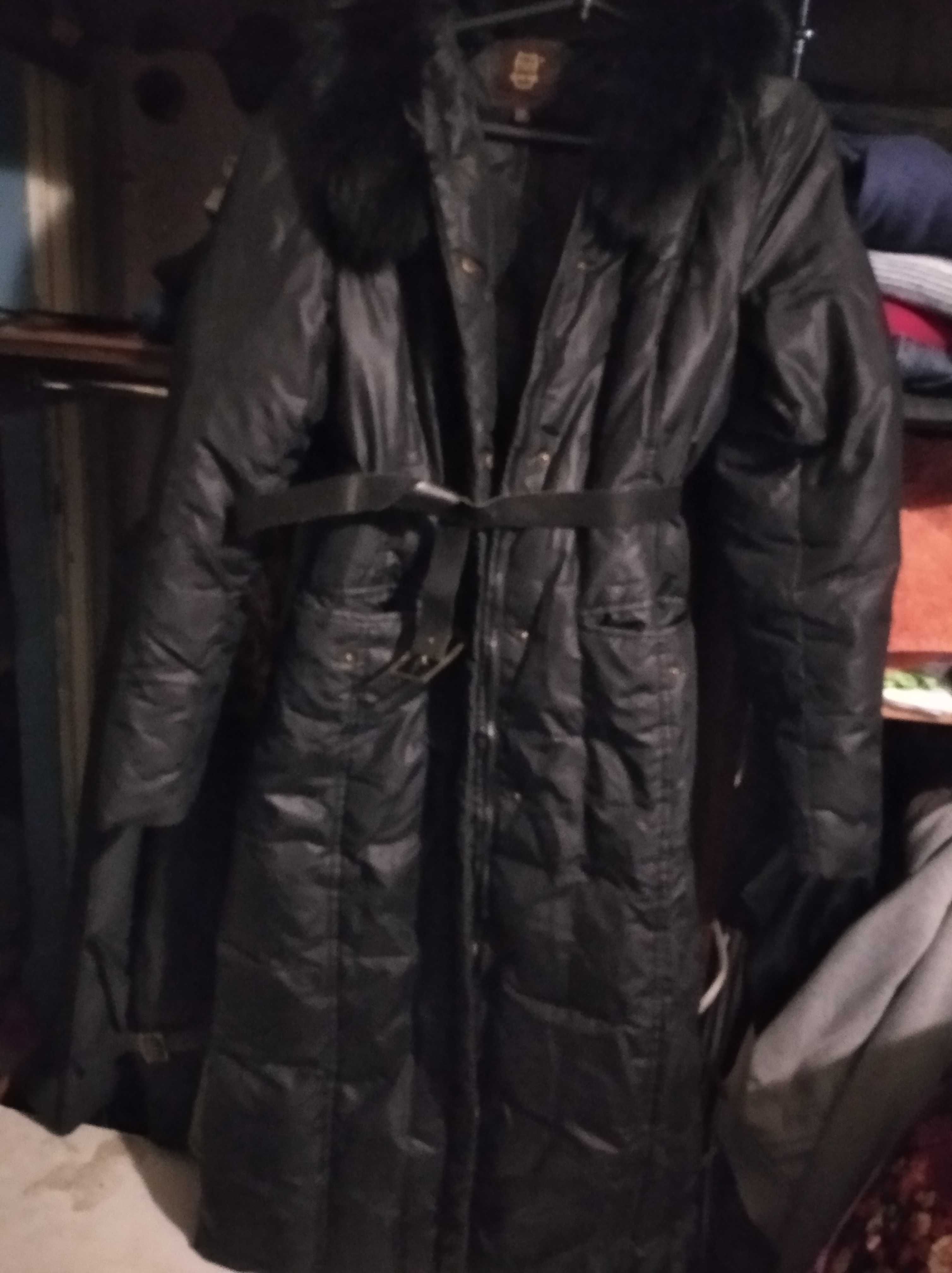 Женские куртки и пальто